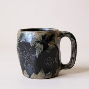 Mara Mexico Coffee Mug Rock Art Sunburst Southwestern Brown Stoneware 20 oz Cup